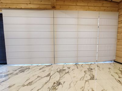 Римские шторы на стену с тканью Лён в бежевом цвете